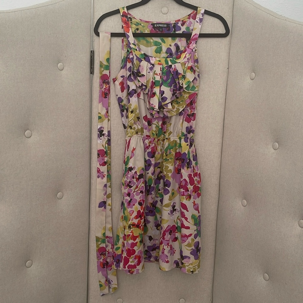 Express Purple Floral Elastic Waist Sleeveless Dress wt Ruffles, Pockets XS